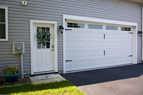 24/7 Emergency Garage Door Roller Replacement experts in Franklin, TX